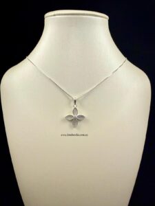 Conjunto Flor Nacar y Circonia.