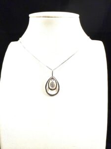 Conjunto Lagrima con Circonias.