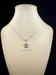 Conjunto Flor con Circonias.