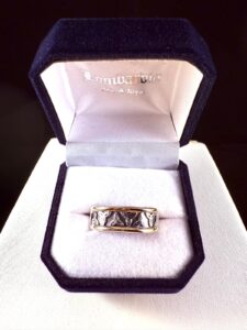 Anillo Cinta.