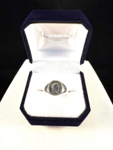 Anillo Virgen Niña.