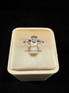 Anillo Corazón inglés.