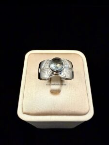 Anillo Topacio.